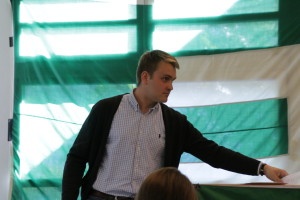 Christian Gonder nach seiner Kandidaturrede beim JEF Bundeskongress 2015 in Berlin