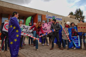 Grenzbäume gehören durchgesägt! #DontTouchMySchengen